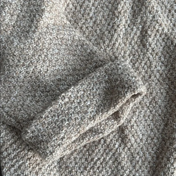 NEW Cardigan🤍💫 - Picture 3 of 7